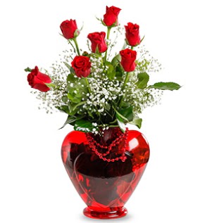 Kalp cam içinde 7 adet kırmızı gül  İstanbul Üsküdar çiçek siparişi sitesi 