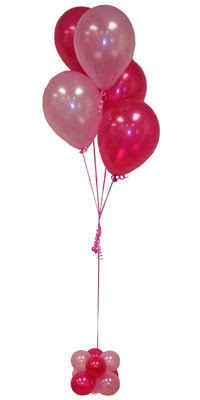 Sevdiklerinize 17 adet uçan balon demeti yollayin.  İstanbul Üsküdar çiçekçi mağazası 