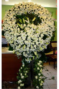 Cenaze çelenk , cenaze çiçekleri , çelengi  İstanbul Üsküdar çiçek satışı 