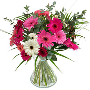 15 adet gerbera ve vazo çiçek tanzimi  İstanbul Üsküdar online çiçek gönderme sipariş 