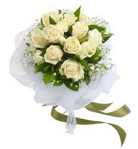  İstanbul Üsküdar online çiçekçi , çiçek siparişi  11 adet benbeyaz güllerden buket
