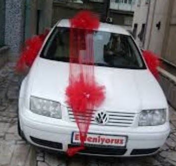  İstanbul Üsküdar ucuz çiçek gönder  çiçeksiz gelin arabası süslemesi