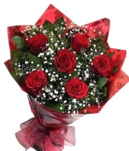 6 adet kırmızı gülden buket  İstanbul Üsküdar yurtiçi ve yurtdışı çiçek siparişi 