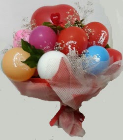 Benimle Evlenirmisin balon buketi  İstanbul Üsküdar uluslararası çiçek gönderme 