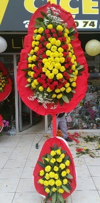 Çift katlı düğün nikah açılış çiçeği  İstanbul Üsküdar anneler günü çiçek yolla 