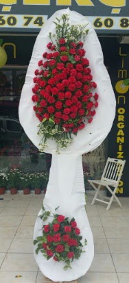Düğüne nikaha çiçek modeli Ankara  İstanbul Üsküdar çiçekçi telefonları 