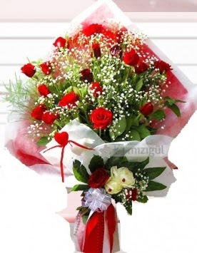 Kız isteme buketi çiçeği 41 güllü  İstanbul Üsküdar İnternetten çiçek siparişi 
