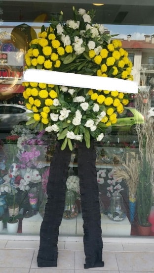 Cenaze çiçek modeli cenaze çiçeği  İstanbul Üsküdar çiçekçi telefonları 