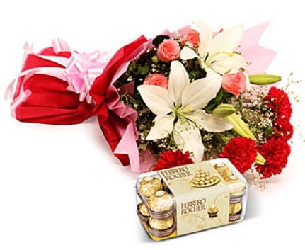 Karışık buket ve kutu çikolata  İstanbul Üsküdar çiçek , çiçekçi , çiçekçilik 