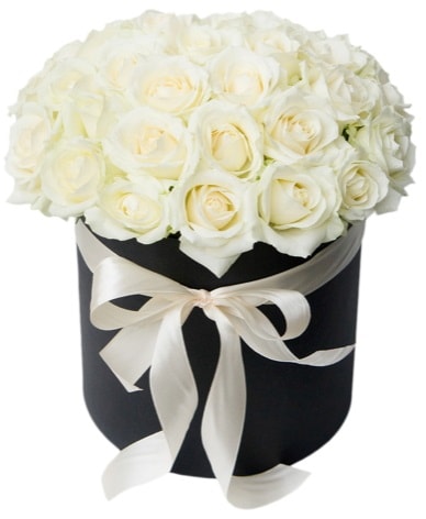 41 adet özel kutuda beyaz gül  İstanbul Üsküdar çiçek satışı  süper görüntü